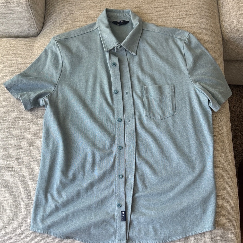 Men's Short-Sleeve Button-Up Shirt - light blue